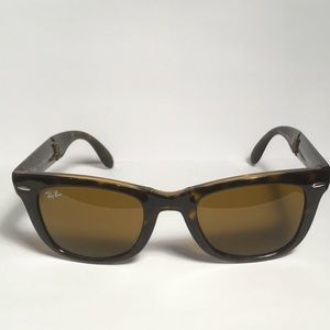 Ray Ban folding Wayfarer RB4105 710